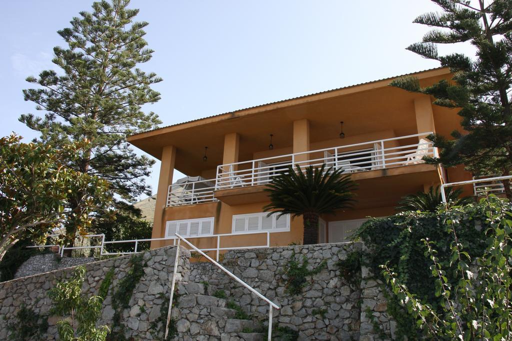 Lomarchi Holiday Home Carini Εξωτερικό φωτογραφία
