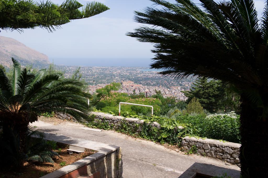 Lomarchi Holiday Home Carini Εξωτερικό φωτογραφία