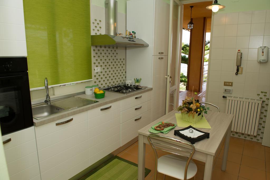 Lomarchi Holiday Home Carini Εξωτερικό φωτογραφία